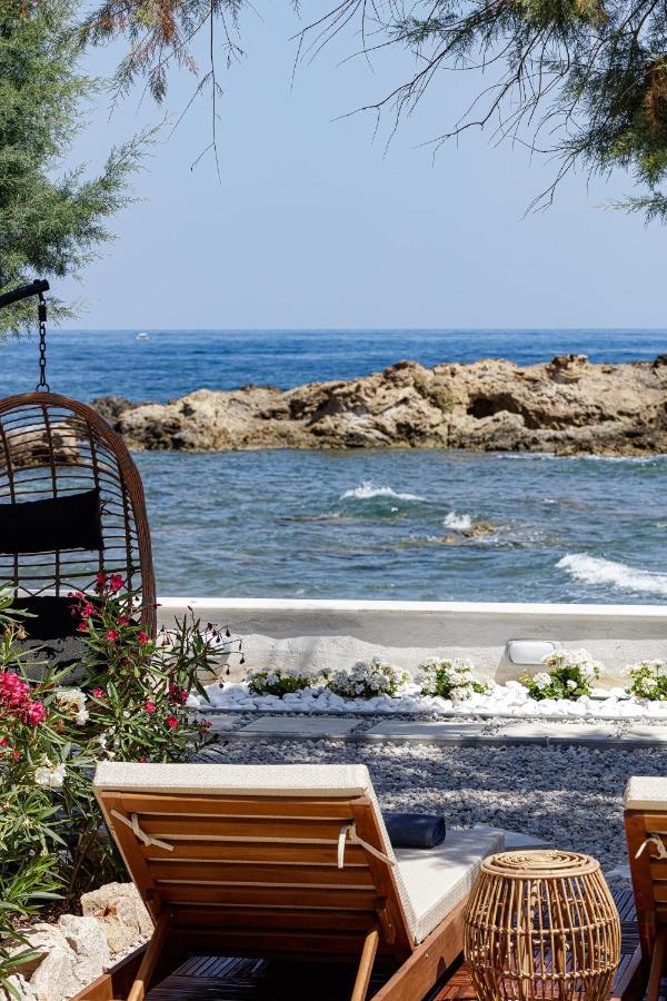 Villa Seashell -Wonderful Newly Renovated Villa On The Beach Galatás Exterior foto