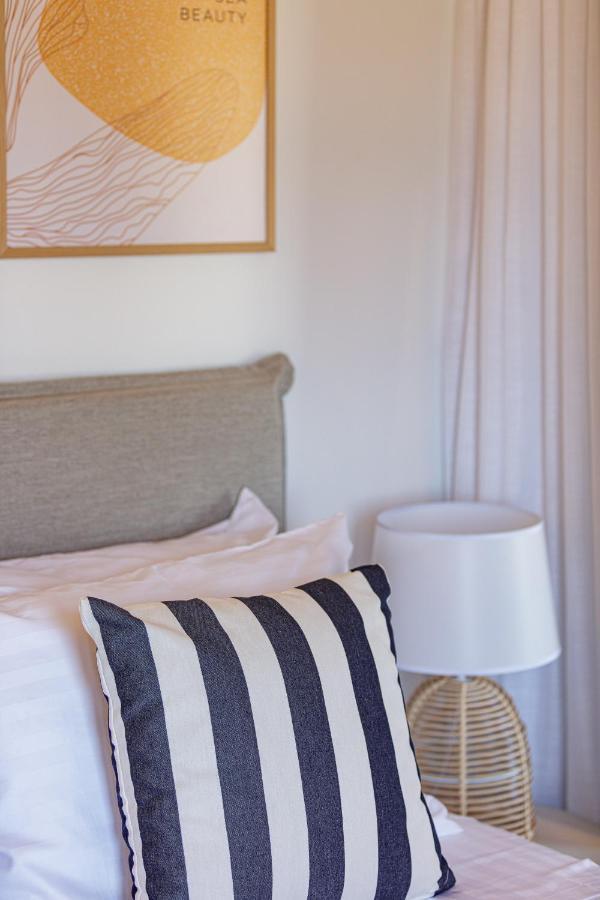 Villa Seashell -Wonderful Newly Renovated Villa On The Beach Galatás Exterior foto